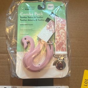 Combo pack tether and teether pink 3m+